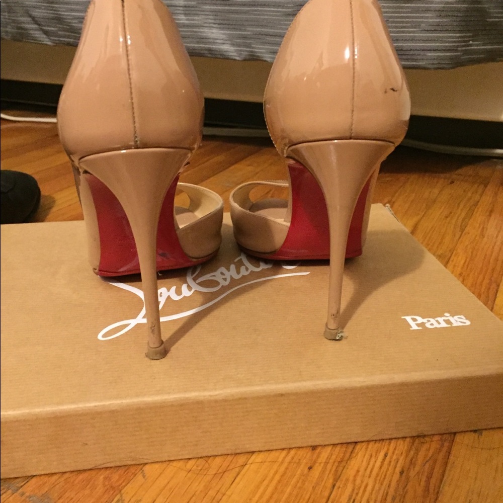 Christian louboutins heels - Picture 3 of 8